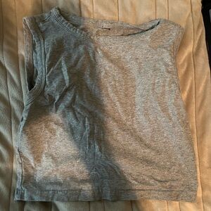 Grey top